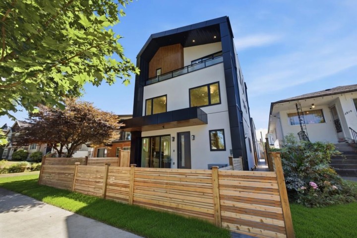 Photo 1 at 1 - 3018 E 19th Avenue, Renfrew Heights, Vancouver East