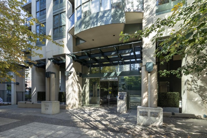 Photo 29 at 607 - 1239 W Georgia Street, Coal Harbour, Vancouver West
