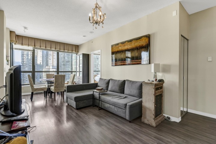 Photo 8 at 607 - 1239 W Georgia Street, Coal Harbour, Vancouver West