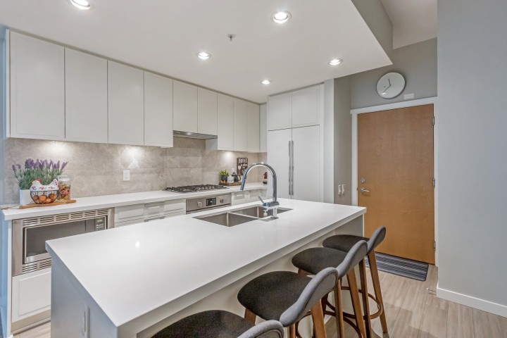 Photo 10 at 308 - 3188 Riverwalk Avenue, South Marine, Vancouver East
