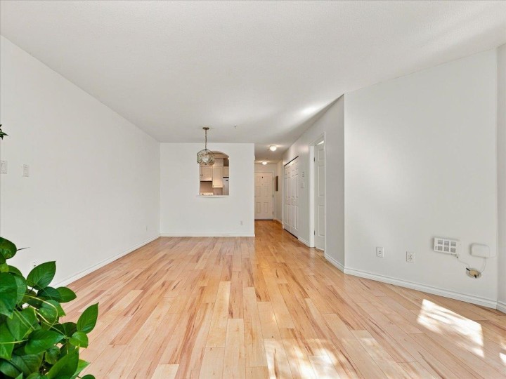 Photo 5 at 207 - 3638 Rae Avenue, Collingwood VE, Vancouver East