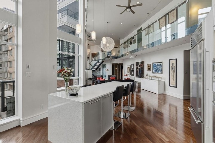 Photo 7 at 401 - 988 Richards Street, Yaletown, Vancouver West