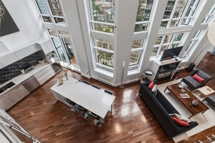 Photo 4 at 401 - 988 Richards Street, Yaletown, Vancouver West