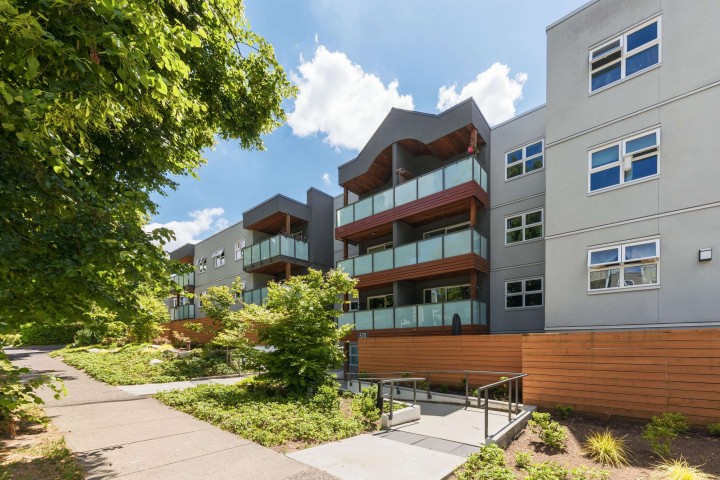 Photo 19 at 306 - 570 E 8th Avenue, Mount Pleasant VE, Vancouver East