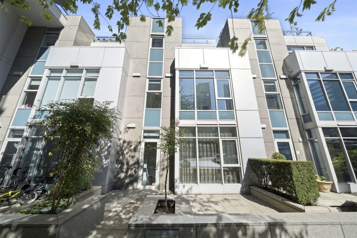 Photo 1 at TH19 - 1281 W Cordova Street, Coal Harbour, Vancouver West