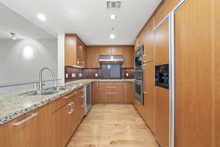 Photo 10 at TH19 - 1281 W Cordova Street, Coal Harbour, Vancouver West