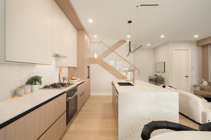 Photo 11 at 1 - 2941 W 29th Avenue, MacKenzie Heights, Vancouver West