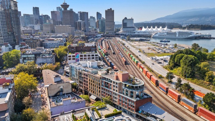 Photo 32 at 305 - 41 Alexander Street, Downtown VE, Vancouver East