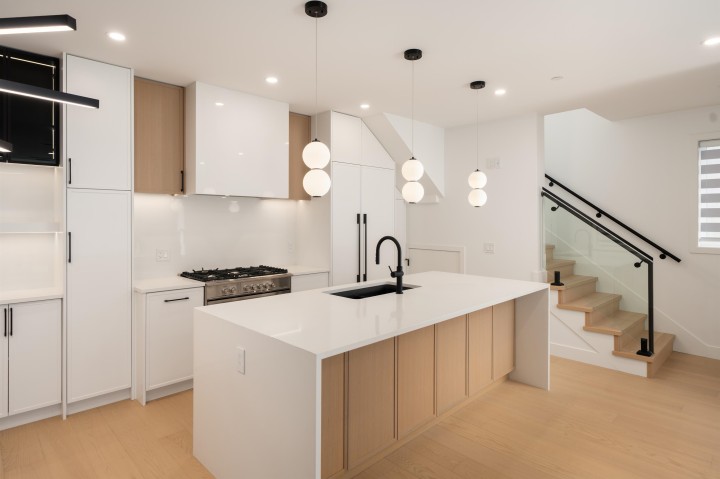 Photo 8 at 1 - 5969 Granville Street, South Granville, Vancouver West