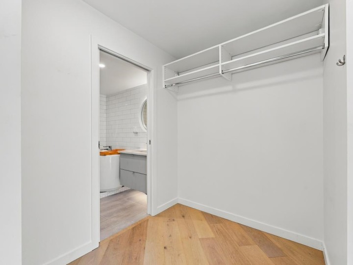 Photo 22 at 204 - 565 17 Street, Ambleside, West Vancouver