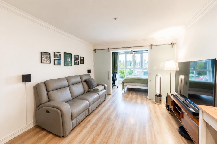 Photo 3 at 406 - 5629 Dunbar Street, Dunbar, Vancouver West