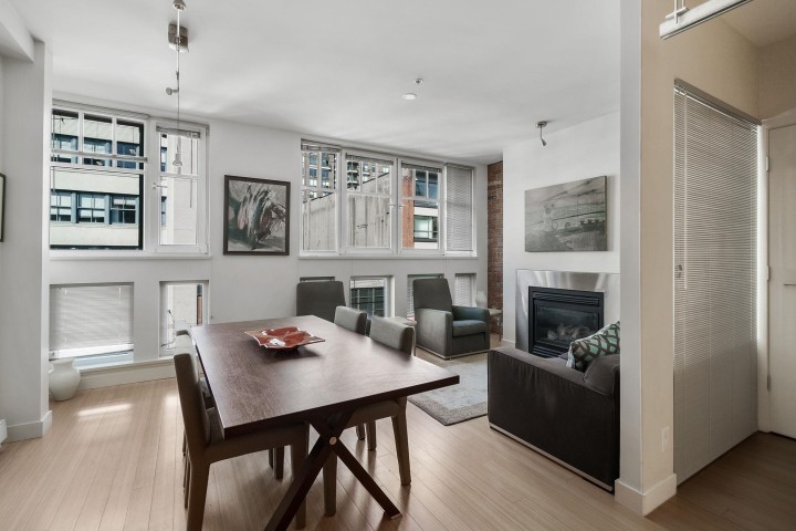 Photo 7 at 402 - 1072 Hamilton Street, Yaletown, Vancouver West