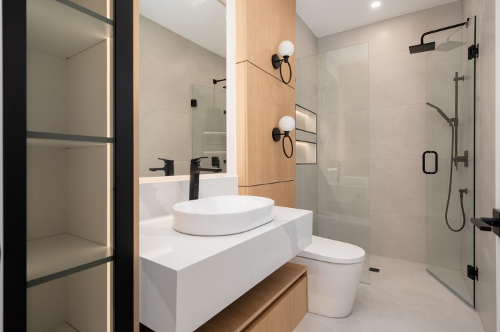 Photo 12 at 2 - 5963 Granville Street, South Granville, Vancouver West