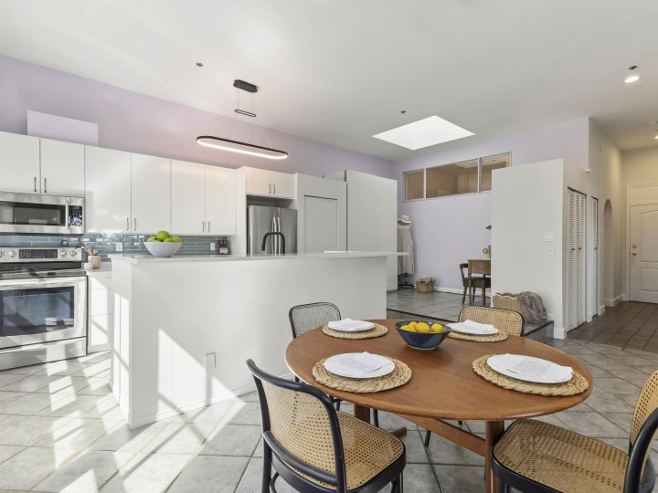 Photo 14 at 304 - 4590 Earles Street, Collingwood VE, Vancouver East