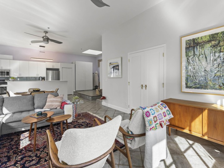 Photo 11 at 304 - 4590 Earles Street, Collingwood VE, Vancouver East