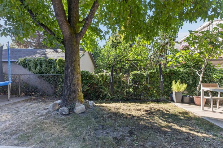 Photo 38 at 2218 E 11th Avenue, Grandview Woodland, Vancouver East