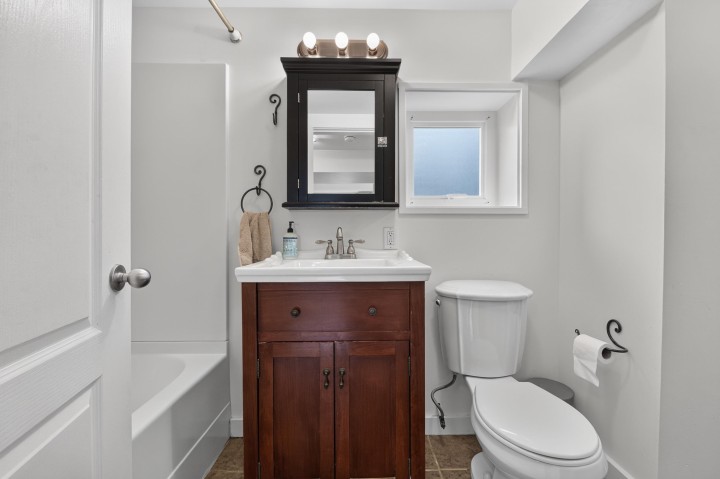 Photo 33 at 2218 E 11th Avenue, Grandview Woodland, Vancouver East