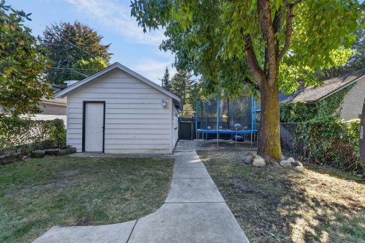 Photo 37 at 2218 E 11th Avenue, Grandview Woodland, Vancouver East