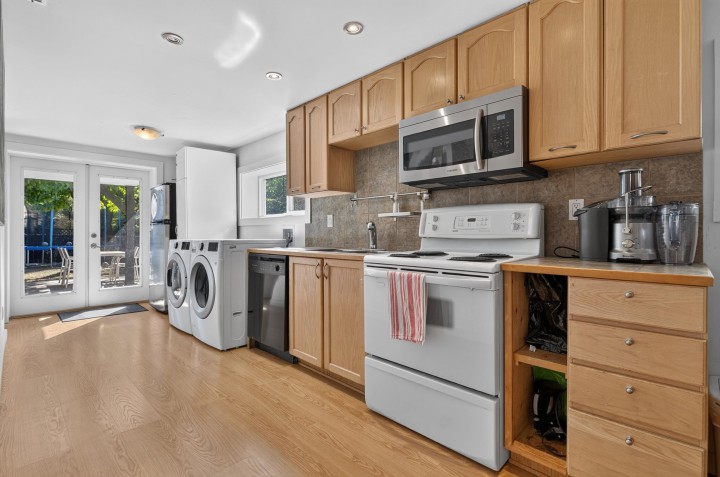 Photo 25 at 2218 E 11th Avenue, Grandview Woodland, Vancouver East