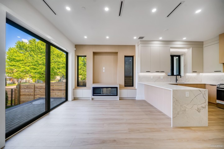 Photo 8 at 1 - 2636 Mcgill Street, Hastings Sunrise, Vancouver East