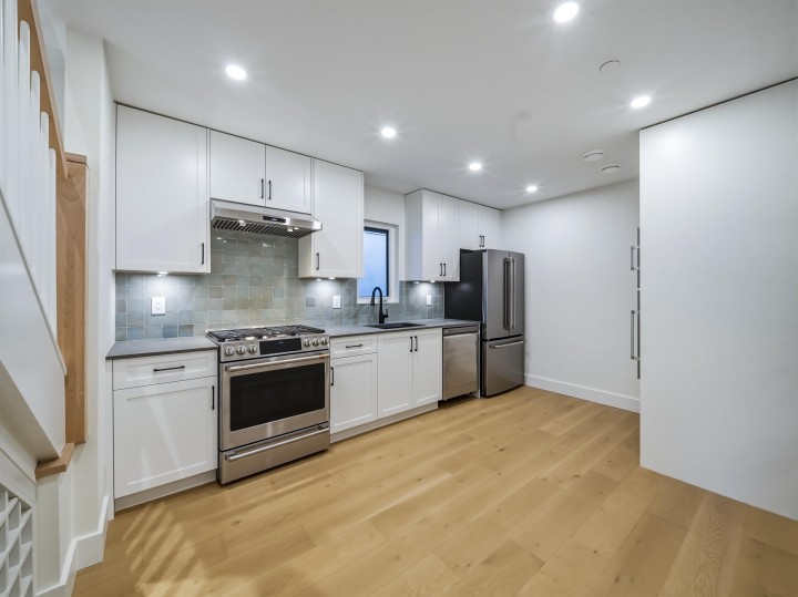 Photo 9 at 1 - 2339 Parker Street, Grandview Woodland, Vancouver East