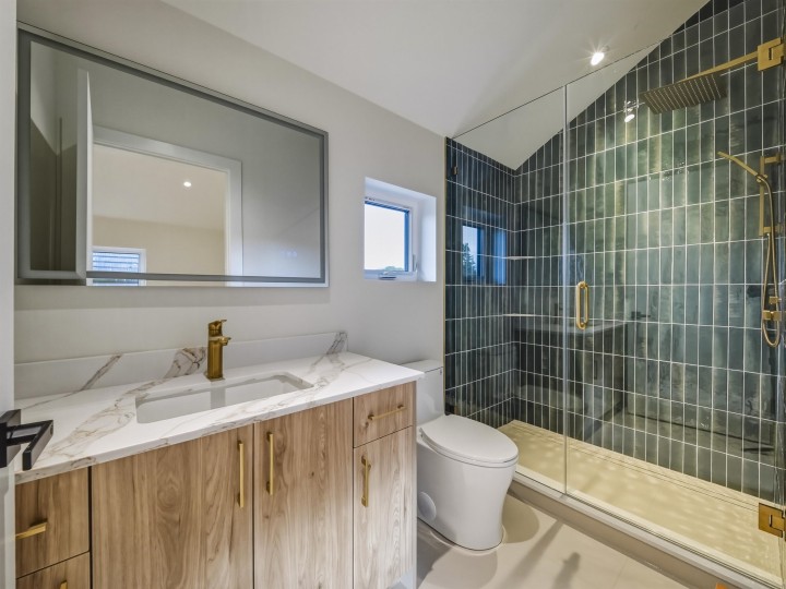Photo 14 at 1 - 2339 Parker Street, Grandview Woodland, Vancouver East