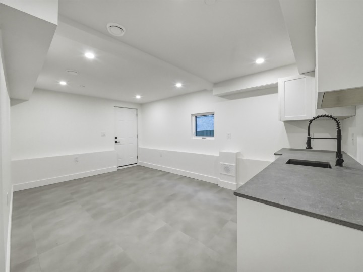 Photo 18 at 1 - 2339 Parker Street, Grandview Woodland, Vancouver East