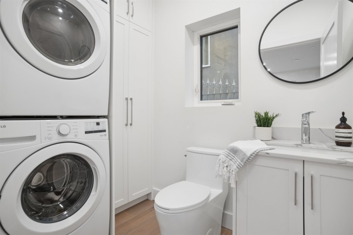 Photo 13 at 2 - 2339 Parker Street, Grandview Woodland, Vancouver East