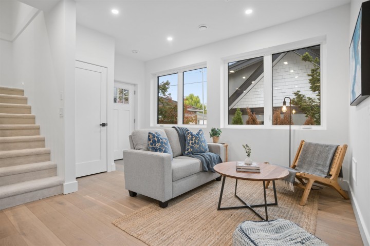 Photo 12 at 2 - 2339 Parker Street, Grandview Woodland, Vancouver East