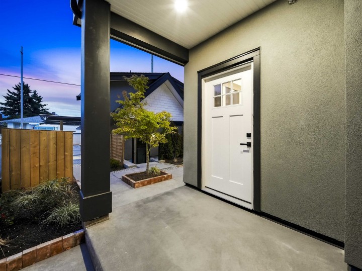 Photo 32 at 2 - 2339 Parker Street, Grandview Woodland, Vancouver East