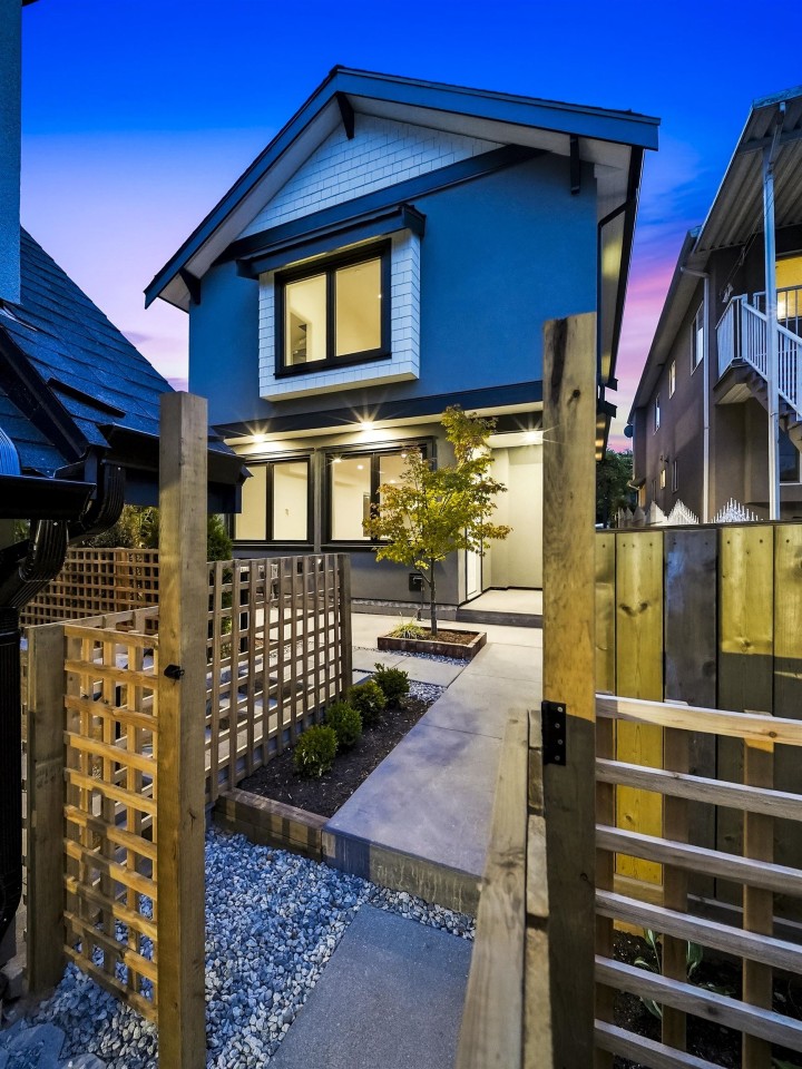 Photo 33 at 2 - 2339 Parker Street, Grandview Woodland, Vancouver East
