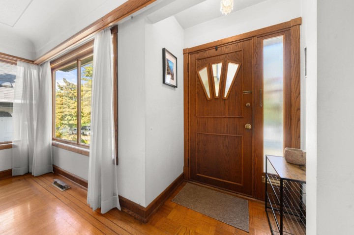Photo 3 at 2554 Adanac Street, Renfrew VE, Vancouver East