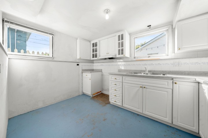 Photo 28 at 2554 Adanac Street, Renfrew VE, Vancouver East