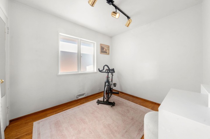 Photo 24 at 2554 Adanac Street, Renfrew VE, Vancouver East