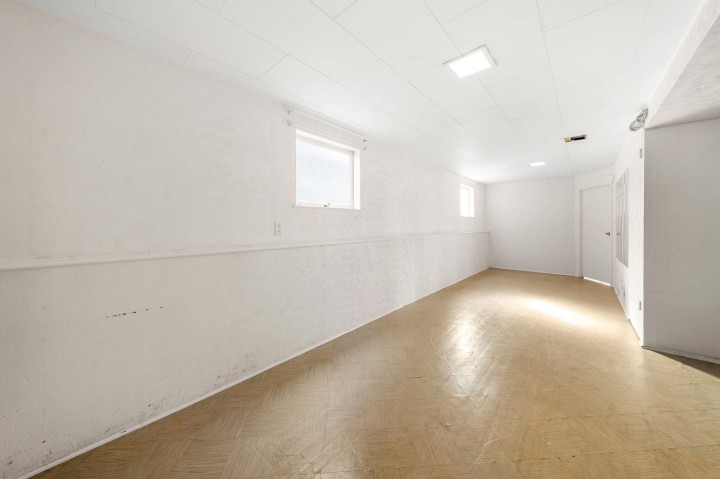 Photo 30 at 2554 Adanac Street, Renfrew VE, Vancouver East