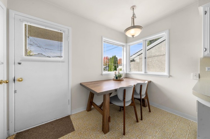 Photo 19 at 2554 Adanac Street, Renfrew VE, Vancouver East