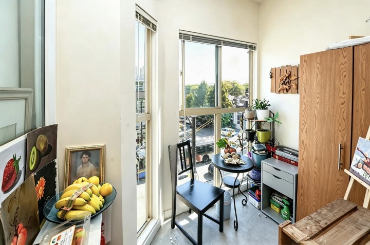 Photo 11 at 305 - 3615 W 17th Avenue, Dunbar, Vancouver West