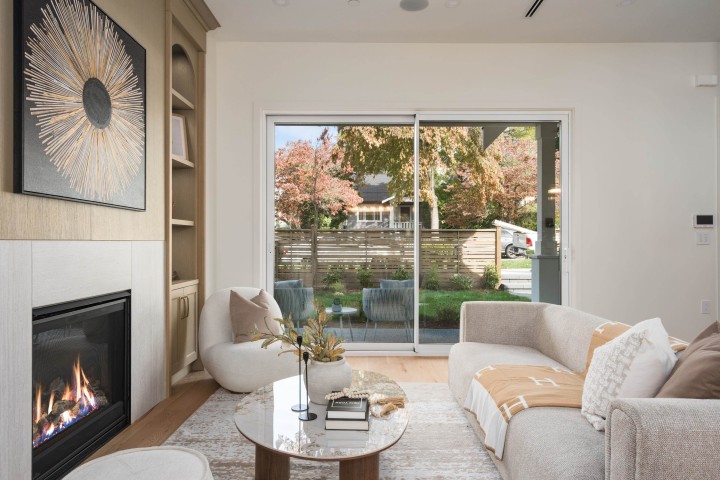 Photo 5 at 1 - 2344 W 45th Avenue, Kerrisdale, Vancouver West