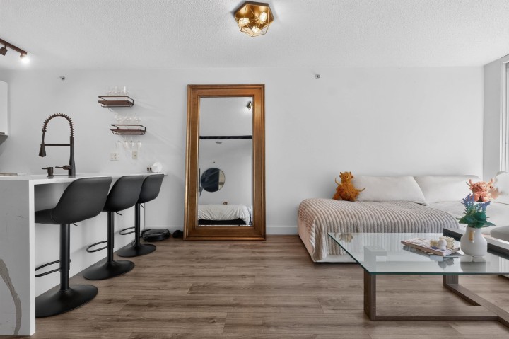 Photo 4 at 312 - 1082 Seymour Street, Downtown VW, Vancouver West
