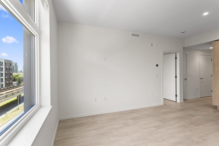 Photo 10 at 410 - 3264 Vanness Avenue, Collingwood VE, Vancouver East