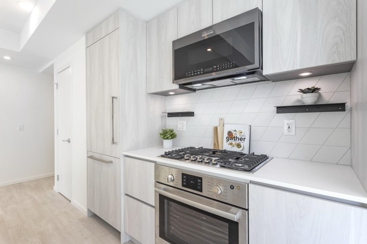 Photo 4 at 204 - 3264 Vanness Avenue, Collingwood VE, Vancouver East