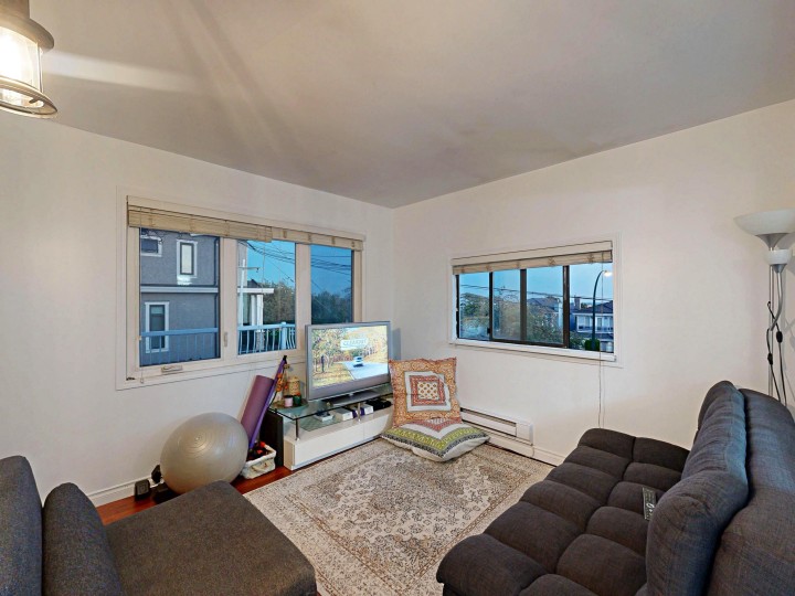 Photo 17 at 7882 Windsor Street, South Vancouver, Vancouver East