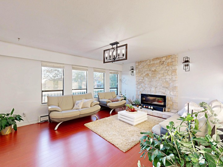 Photo 12 at 7882 Windsor Street, South Vancouver, Vancouver East