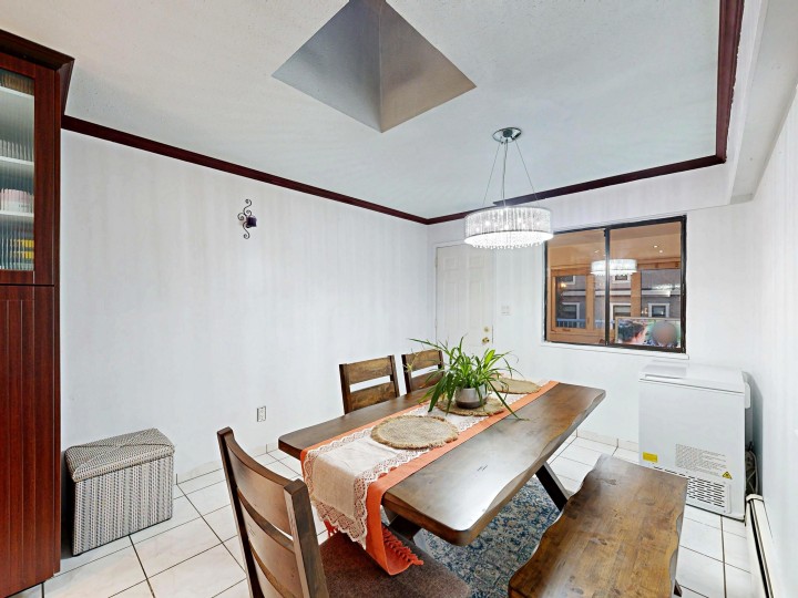Photo 18 at 7882 Windsor Street, South Vancouver, Vancouver East