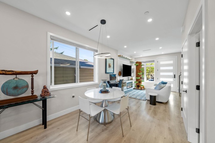 Photo 6 at 1 - 2749 E 54th Avenue, Killarney VE, Vancouver East