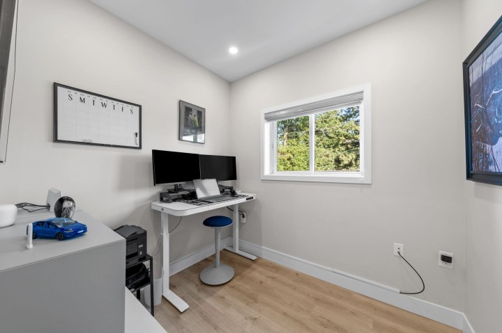 Photo 12 at 1 - 2749 E 54th Avenue, Killarney VE, Vancouver East