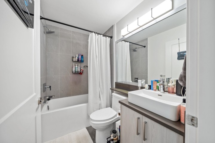 Photo 26 at 1 - 2749 E 54th Avenue, Killarney VE, Vancouver East