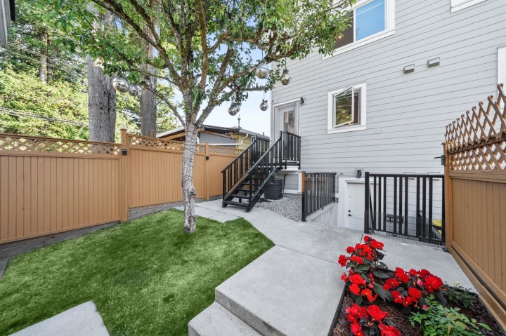Photo 30 at 1 - 2749 E 54th Avenue, Killarney VE, Vancouver East