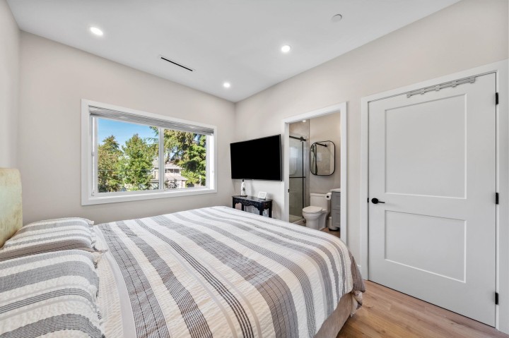 Photo 18 at 1 - 2749 E 54th Avenue, Killarney VE, Vancouver East