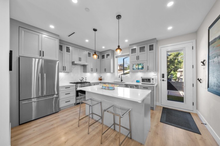 Photo 4 at 1 - 2749 E 54th Avenue, Killarney VE, Vancouver East
